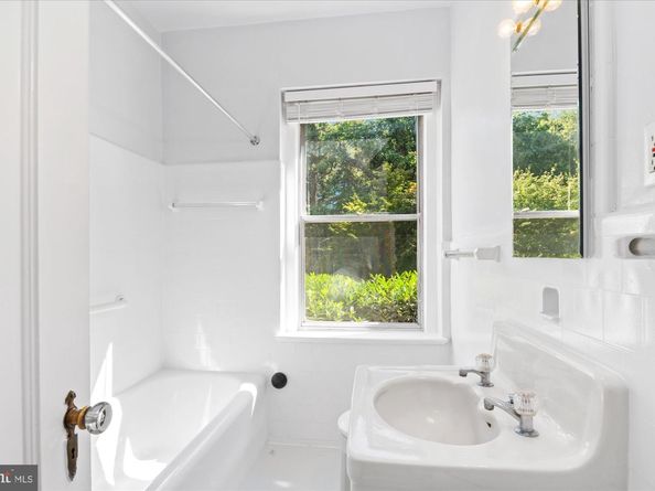 3601 Connecticut Avenue NW 122, Washington DC 20008