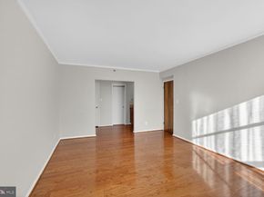 1016 S Wayne Street 910, Arlington VA 22204
