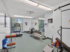 1016 S Wayne Street 910, Arlington VA 22204