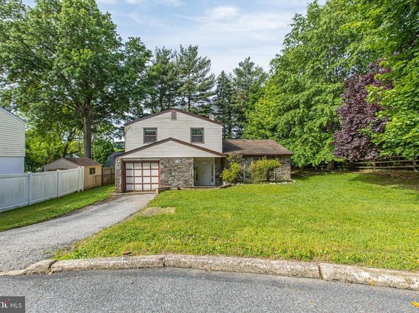532 Cedar Drive, Lafayette Hill PA 19444
