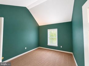 14  B Hillview Circle, Lansdowne PA 19050