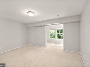 3313 Wyndham Circle 3209, Alexandria VA 22302