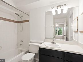 3313 Wyndham Circle 3209, Alexandria VA 22302