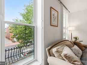 230 11TH Street SE, Washington DC 20003