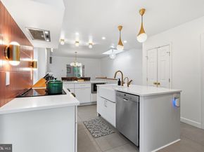 230 11TH Street SE, Washington DC 20003