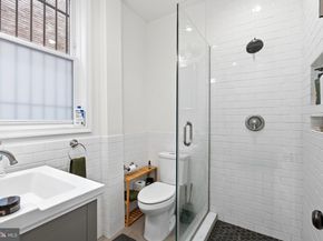 230 11TH Street SE, Washington DC 20003