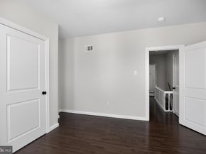 1220 S Peach Street, Philadelphia PA 19143