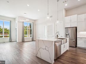 1761 Old Meadow Road 106, Mclean VA 22102