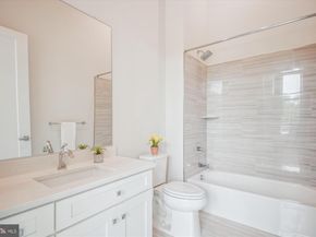 1761 Old Meadow Road 106, Mclean VA 22102