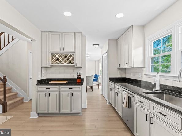 908 Ashburn Street, Herndon VA 20170