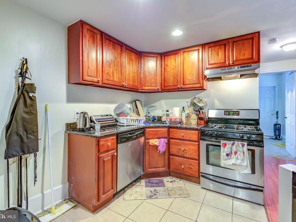 327 N Preston Street, Philadelphia PA 19104