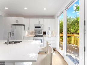 11163 Lake Chapel Lane, Reston VA 20191