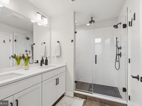 3104 Pierview Lane, Philadelphia PA 19125