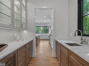 3815 N Abingdon Street, Arlington VA 22207
