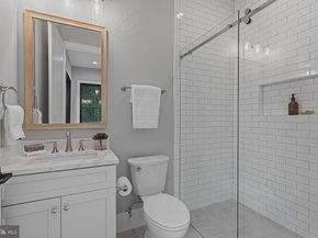 3815 N Abingdon Street, Arlington VA 22207