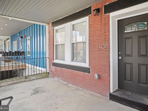 5338 Cedar Ave, Philadelphia PA 19143