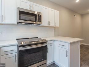 2010 N 8TH Street, Philadelphia PA 19122