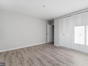 100 E Glenolden Avenue R10, Glenolden PA 19036