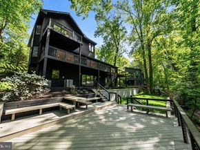 3804 Lakeview Terrace, Falls Church VA 22041