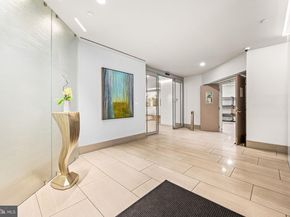 2018 Walnut Street 15M, Philadelphia PA 19103
