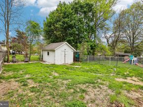 325 Cottage Avenue, Horsham PA 19044