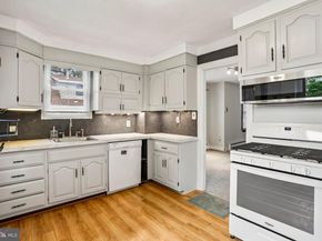 325 Cottage Avenue, Horsham PA 19044