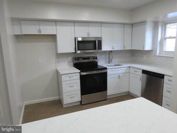 92 Hampstead 92, Ambler PA 19002