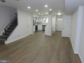 92 Hampstead 92, Ambler PA 19002