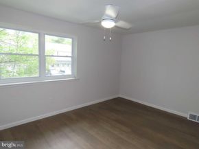 92 Hampstead 92, Ambler PA 19002