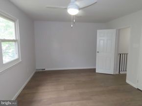 92 Hampstead 92, Ambler PA 19002