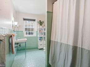 448 Moredon Road, Huntingdon Valley PA 19006