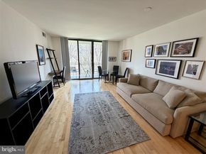 3883 Connecticut Avenue NW 212, Washington DC 20008
