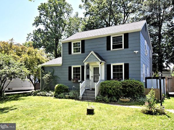 385 E Magnolia Drive, Morrisville PA 19067