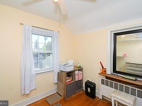 385 E Magnolia Drive, Morrisville PA 19067