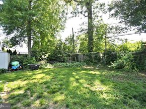 385 E Magnolia Drive, Morrisville PA 19067