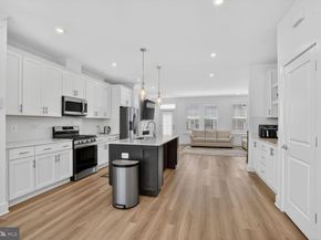 7449 Rocky Creek Terrace, Annandale VA 22003
