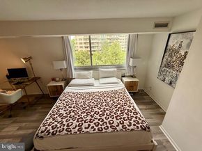 4601 N Park Avenue 715, Chevy Chase MD 20815
