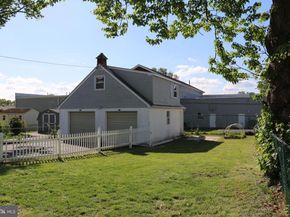 922 Lawnton Terrace, Glenolden PA 19036