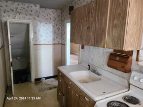 6445 Dicks Avenue, Philadelphia PA 19142