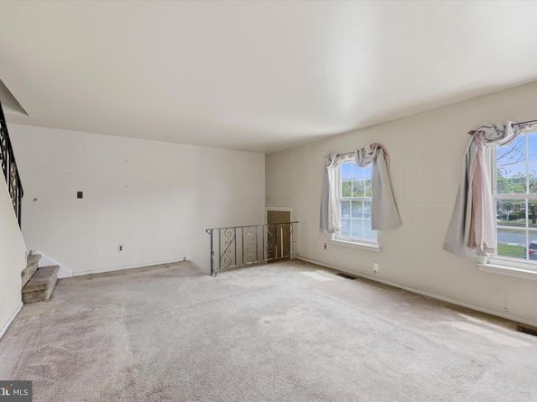 8135 Lindbergh Boulevard, Philadelphia PA 19153