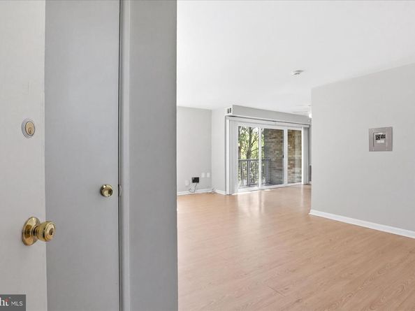 8002 Le Havre Place 12, Falls Church VA 22042