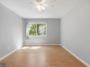 8002 Le Havre Place 12, Falls Church VA 22042