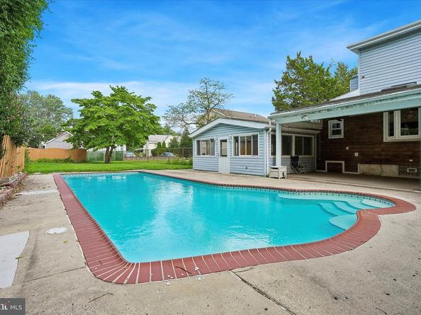 1049 Richardson Avenue, Bensalem PA 19020