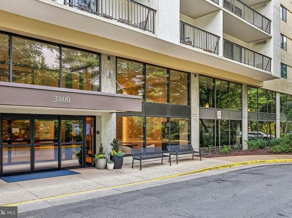 3800 Powell Lane 1004, Falls Church VA 22041