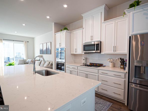 2453 Liberty Loop, Herndon VA 20171