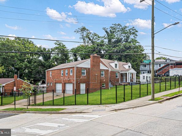 922 Ridge Road SE, Washington DC 20019