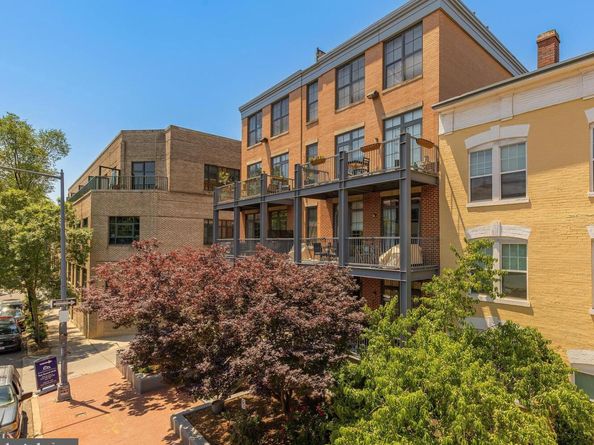 2412 17TH Street NW C03, Washington DC 20009