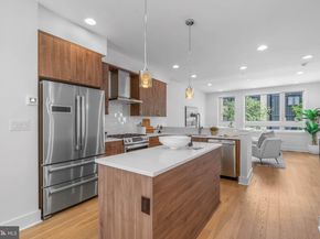 642 N 5TH Street, Philadelphia PA 19123