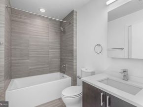 642 N 5TH Street, Philadelphia PA 19123