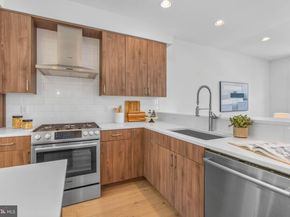 642 N 5TH Street, Philadelphia PA 19123